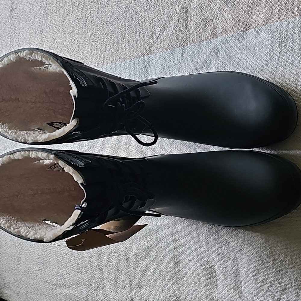 Bogs Lace-Up Waterproof Plush Lined Amanda Boots in Dark Grey - Picture 4 of 9